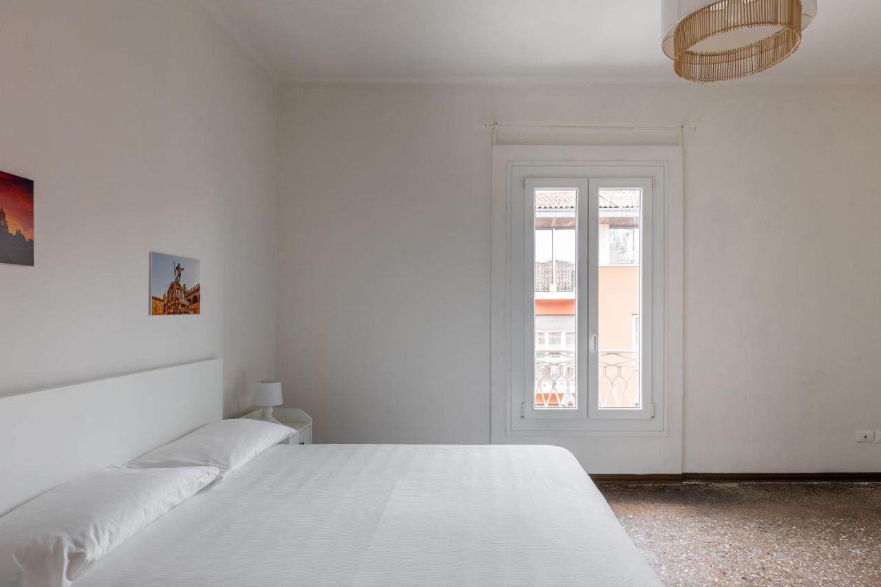Alessandrini Apartment Alla Finestrella By Wonderful Italy Bologne Extérieur photo